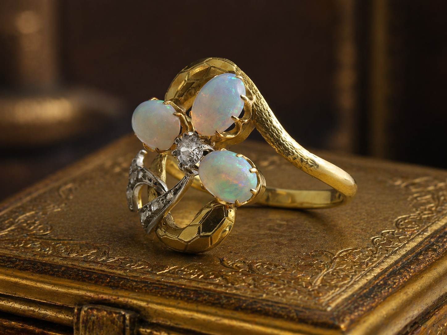 Antique Gallery Soleil アンティークジュエリー / 三つ葉クローバー